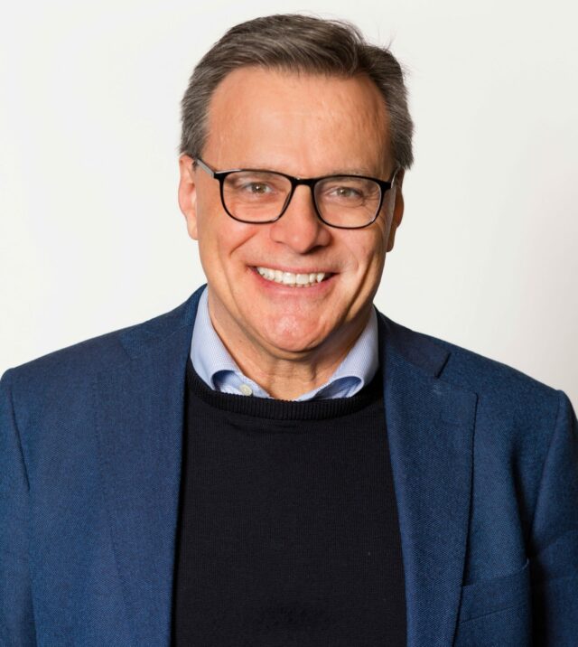BARRY DEQUANNE