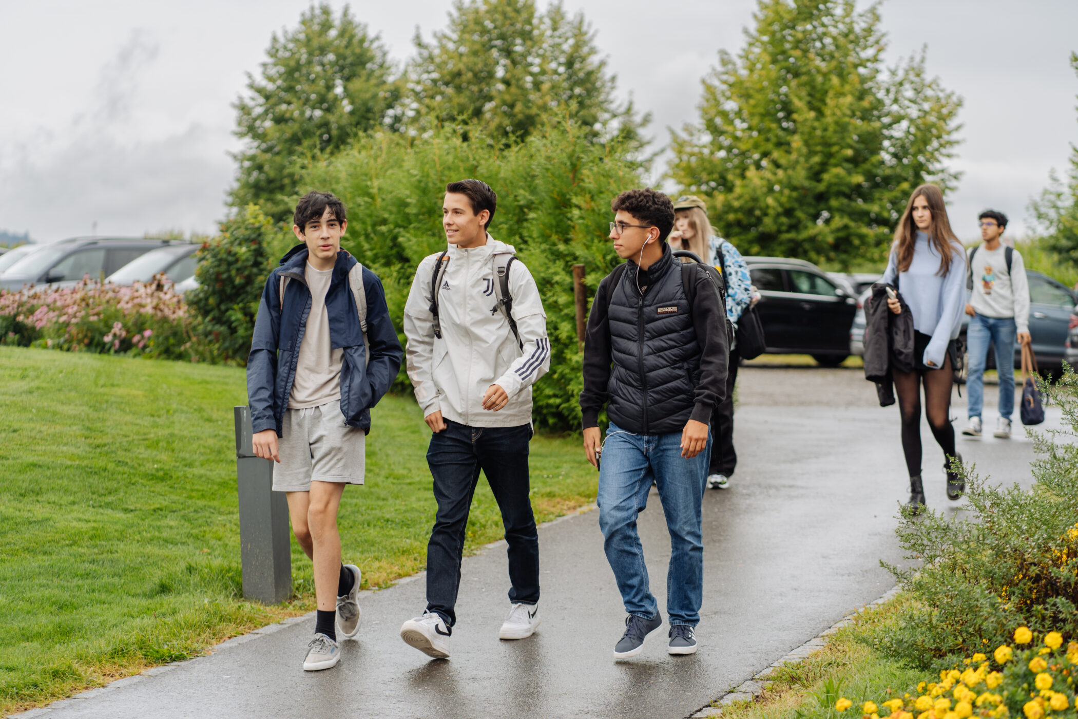 high school students on campus