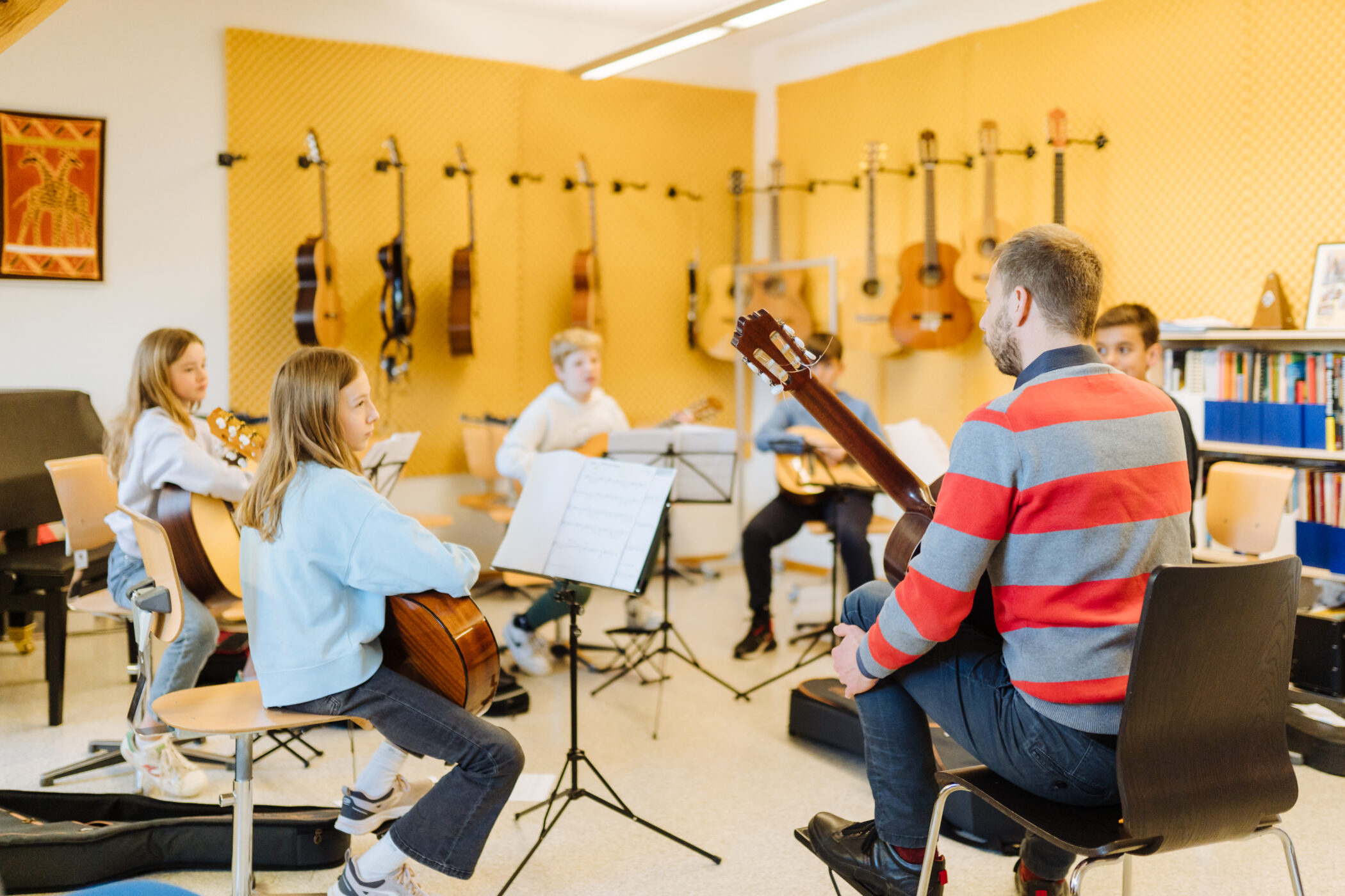group music lesson guitar