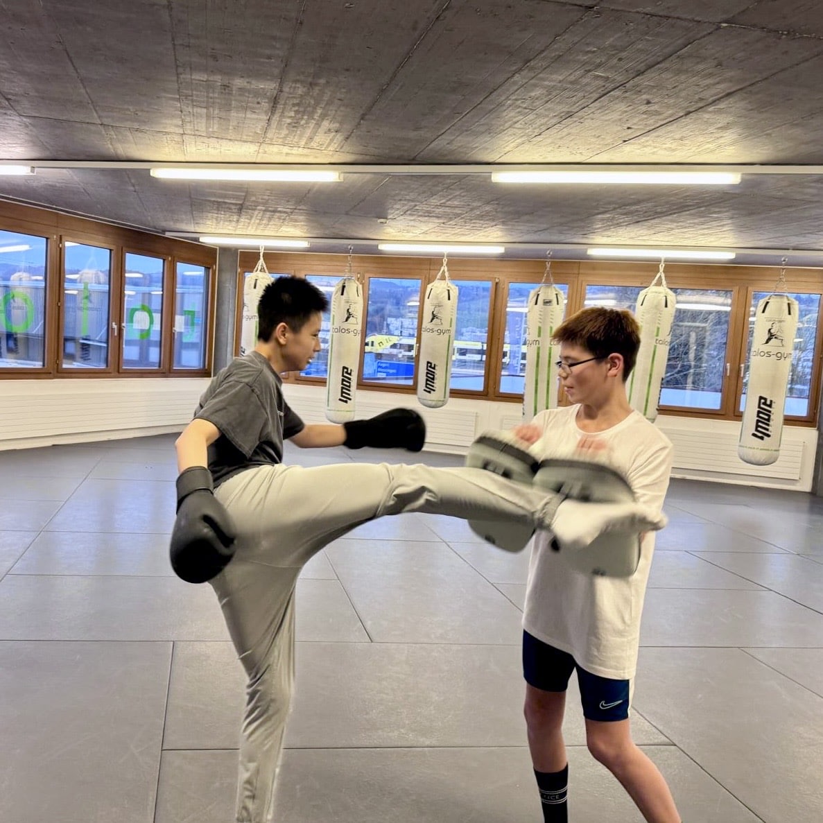 thai boxing moves