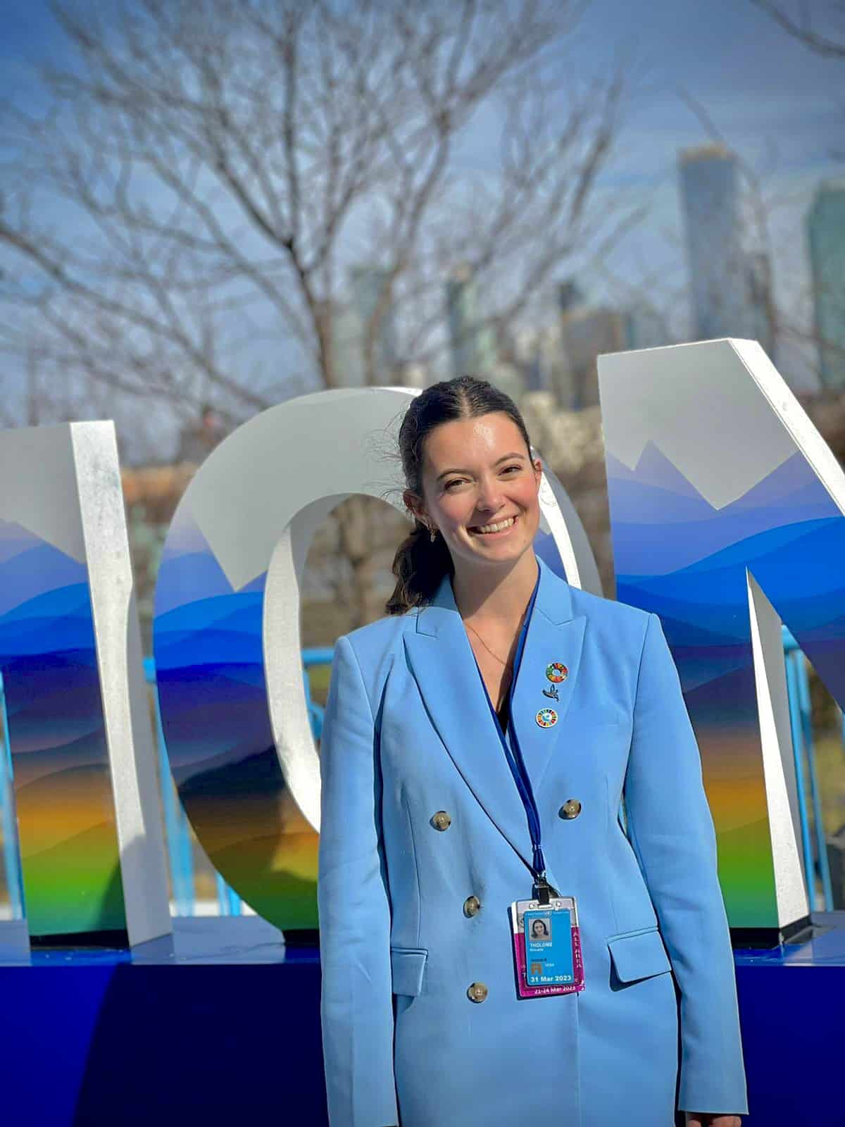 Romane Tholomé photo outside UN
